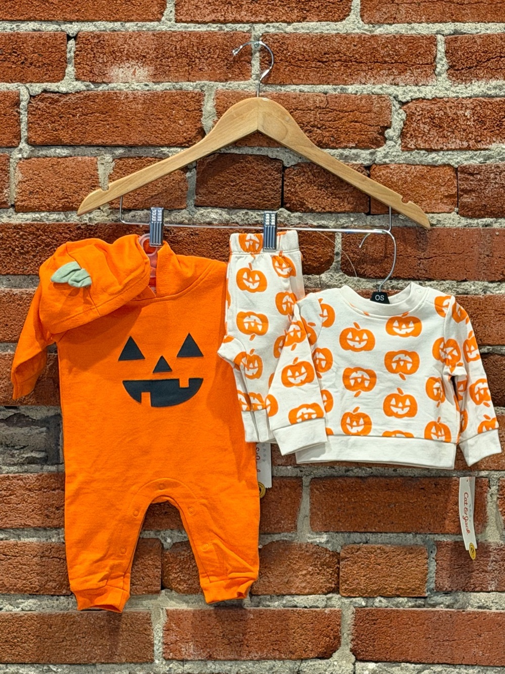 🎃 NWT Cat & Jack Halloween Baby Outfit Bundle - Romper - Sweatsuit - Pumpkin 🎃